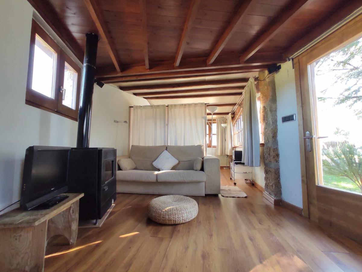 Casita Con Jacuzzi Rectoria De Dosquers Villa Maia de Montcal Eksteriør bilde