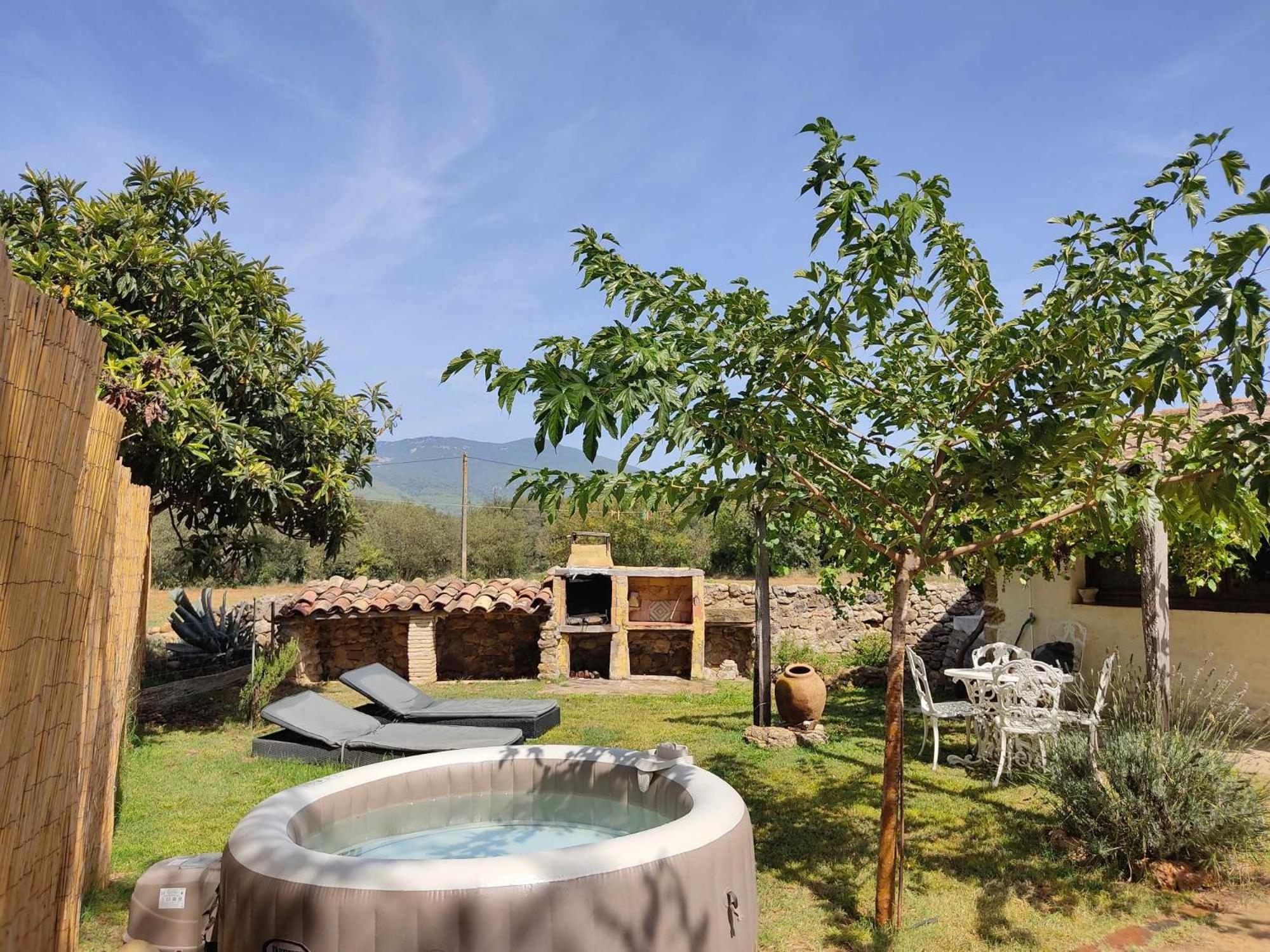 Casita Con Jacuzzi Rectoria De Dosquers Villa Maia de Montcal Eksteriør bilde